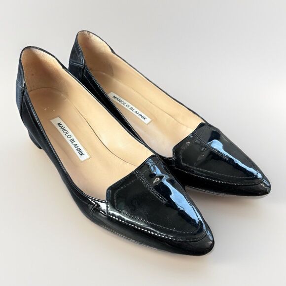 Manolo Blahnik Black Patent Leather Pumps Size 39 Short Block Heel Pointed Toe 8 - Picture 1 of 10